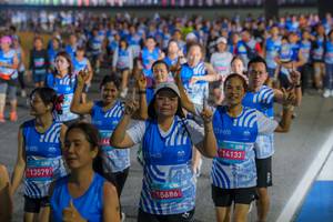 BIB: 13579, 15686, 14133
                            <button type="button" onclick="openModal(23113095)" class="btn btn-primary btn-sm float-right btn-popup" data-toggle="modal" data-target=".modal-high-quality">
                        <i class="fas fa-shopping-cart"></i> Add to Cart
                    </button>
                                            <button type="button" onclick="isThisMe(23113095, true)" class="btn btn-success btn-sm float-right btn-popup btn-isme hidden" data-toggle="tooltip" data-placement="bottom" title="นี่คือรูปของคุณใช่ไหม คลิกที่นี่เพื่อเอาเข้าอัลบั้ม">
                        <i class="fas fa-plus"></i> Add to album
                    </button>
                    <button type="button" onclick="isThisMe(23113095, false)" class="btn btn-warning btn-sm float-right btn-popup btn-isnotme hidden">
                        <i class="fas fa-ban"></i> Remove from album
                    </button>